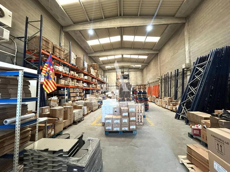 Foto b0424ee2-25f0-4420-bba4-4e885343e47f. Alquiler nave industrial en barcelona 1 nave industrial en alquiler en viladecans en Gavà