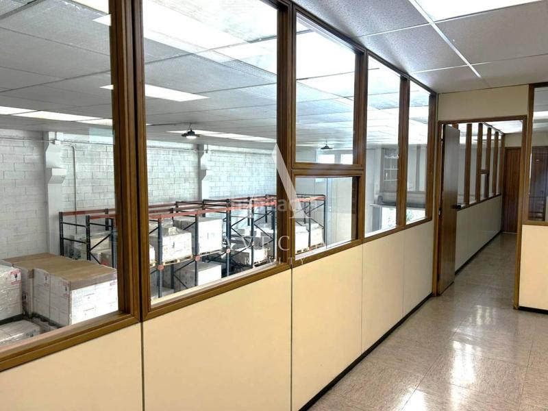 Foto 3a79218d-6db0-4ca5-a474-9d964b7b49f8. Industrial building in comerç 4 in Castellbisbal