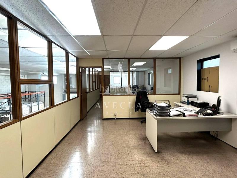 Foto 9d16ca02-b877-4e34-8408-bd1ee2ede810. Industrial building in comerç 4 in Castellbisbal