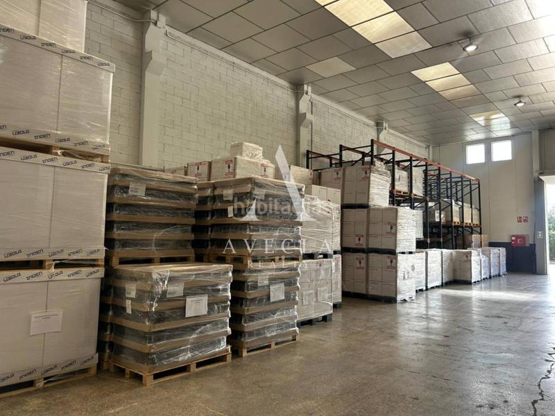 Foto b39f4f0b-80e2-481a-a188-f72bc68953b1. Industrial building in comerç 4 in Castellbisbal