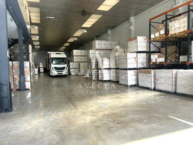 Foto b4e1e0a2-2b08-4593-8c09-35f74fb44fa1. Industrial building in comerç 4 in Castellbisbal