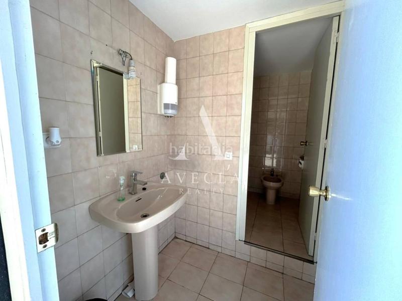 Foto c6bc6f13-11d0-4fe3-a27b-f7253912a017. Industrial building in comerç 4 in Castellbisbal