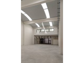 Miete Fabrikhalle in Calle drets humans 5. Nave industrial en alquiler en sitges