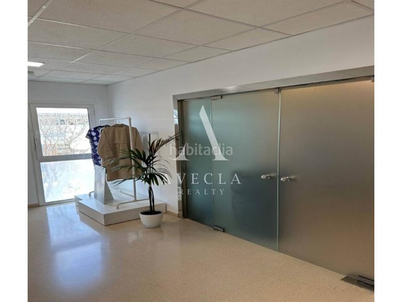 Foto 2243e523-700d-4aea-aa79-353dd2ac4640. Alquiler nave industrial en calle resseguidora 47 nave industrial en alquiler en Mataró