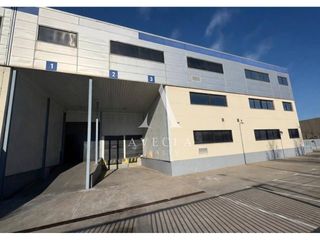 Location Bâtiment à usage industriel à Calle número 100 114. Nave industrial en alquiler en zona franca