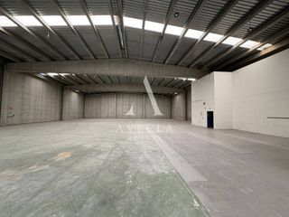 Rent Industrial building in Calle costa i deu 17. Nave industrial en alquiler en sabadell