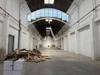 Affitto Capannone industriale in Calle cobalt 31-9. Nave industrial en alquiler en hospitalet de llobregat