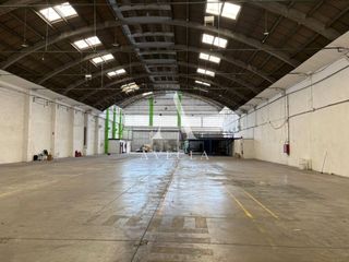 Location Bâtiment à usage industriel à Calle marina 30. Nave industrial en alquiler en hospitalet
