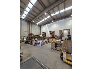 Lloguer Nau industrial a Calle domènech i montaner 1. Nave industrial en alquiler en rubí