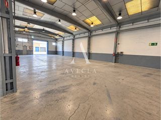 Nau industrial a Calle Compositor Schumann 10