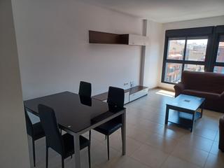 Miete Zweistöckige Wohnung in Carrer santa quitèria 65