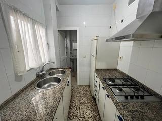 Pis  Calle san cayetano. Casa planta baja centro rota