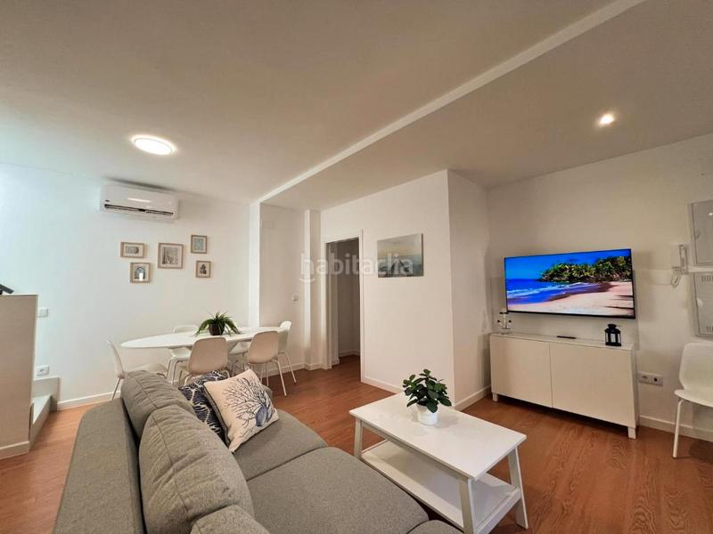 Foto 0d05f435-fd57-4305-99bd-da455f57f35f. Dúplex vv502 duplex primera línea playa en Centro - La Costilla Rota
