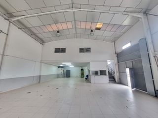 Affitto Capannone industriale in Del països baixos 4. Nave industrial con oficinas en alquiler   polígono industrial l