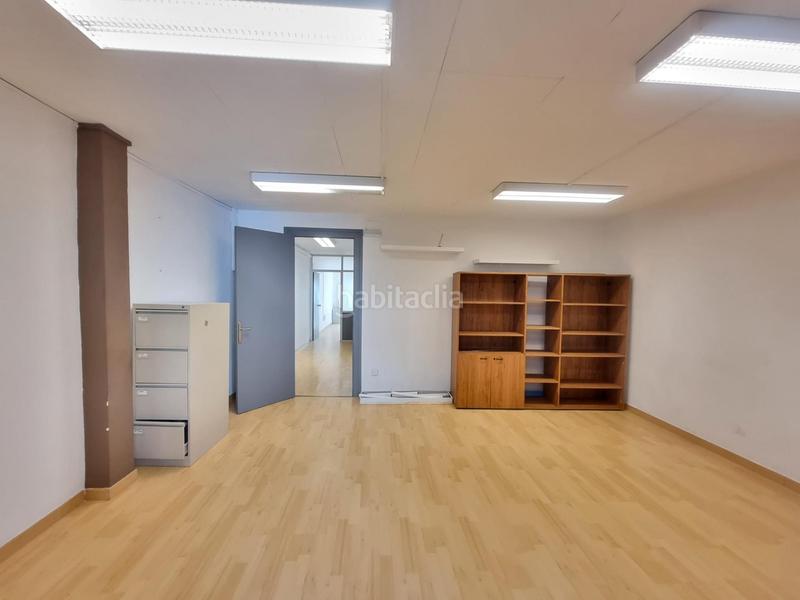 Foto c9959c6e-3f5b-4259-a6dd-d6a3efe661c5. Location bureau avec chauffage dans Centre Igualada