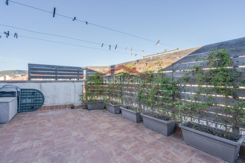 Foto 75998eeb-b925-4434-a9f2-bdeaa0a7586c. Attique avec chauffage parking dans Ponent - Set Camins Igualada