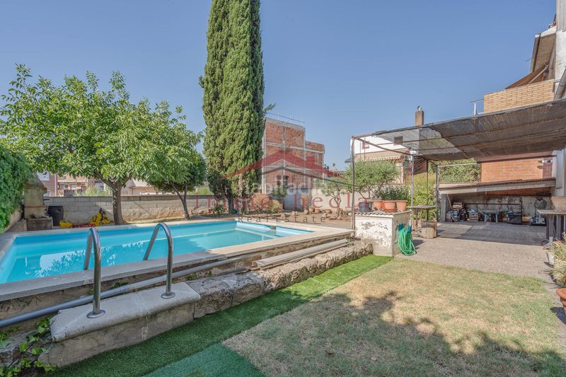 Foto 36de75c9-2fea-43dc-96da-7966dfbb9b13. Casa adossada amb calefacció aparcament piscina a Vilanova del Camí