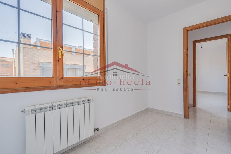 Foto 7a5a9a17-d776-40c7-a424-0b016cd19e7c. Casa adossada amb calefacció aparcament piscina a Vilanova del Camí