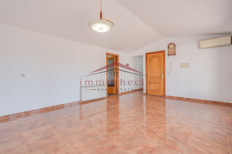 Foto fe0284b5-cc6c-4c57-9770-5def9f833df7. Casa adossada amb calefacció aparcament piscina a Vilanova del Camí