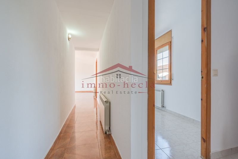 Foto febe1774-afda-4ae3-919e-ba43ff4fbc2c. Casa adossada amb calefacció aparcament piscina a Vilanova del Camí