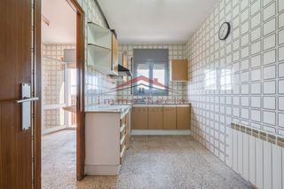 Flat in Vilanova del Camí. 5 habitaciones, mucha luz y un gran potencial, barrio la paz vil