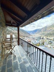 Casa adossada a Els Vilars d´Engordany. Casa adosada en venta en sa calma  vistas únicas, sol todo el dí