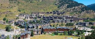 Rent Apartment in El Tarter. Piso amueblado en alquiler con plaza de parking