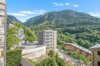 Apartamento en Els Vilars d´Engordany. Piso en venta en calle engolasters  escaldesengordany