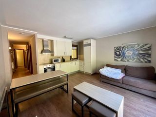 Lloguer Apartament a Soldeu-Incles. Piso en alquiler en soldeu