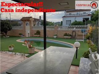 Casa a Albinyana. Espectacular !! casa independiente 5 hab.  4 baños  piscina  pk