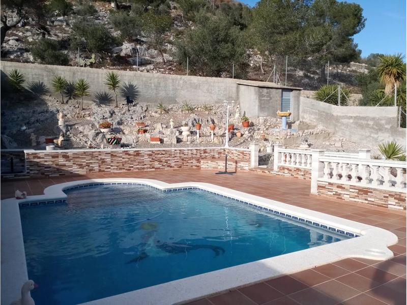 Foto 3d48db2b-fa70-4c88-ab66-d431d7ed67b5. Casa espectacular!! chalet adaptado como 2 viviendas independientes vistas panorámicas al mar los rosales en Cunit