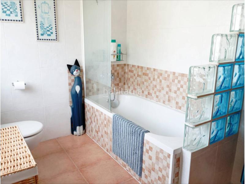 Foto 3a915001-b754-42fe-87a8-7969c14039e9. Casa encantadora casa en rectoret 3 hab. baño, aseo, garaje, piscina comunitaria en Cunit