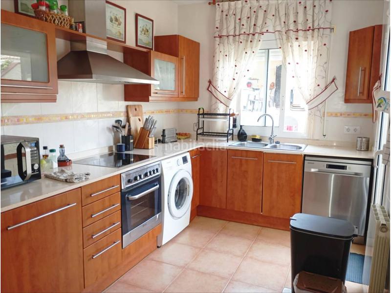 Foto b90164d1-c7d9-454c-a47c-95a361a06c5c. Casa encantadora casa en rectoret 3 hab. baño, aseo, garaje, piscina comunitaria en Cunit