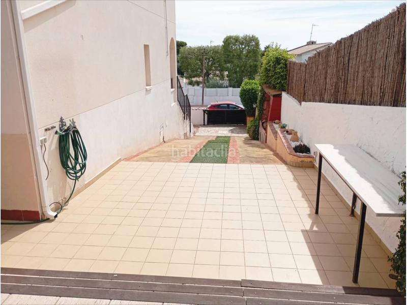 Foto c905b01f-81bd-41cf-8439-34a048a322f8. Casa encantadora casa en rectoret 3 hab. baño, aseo, garaje, piscina comunitaria en Cunit
