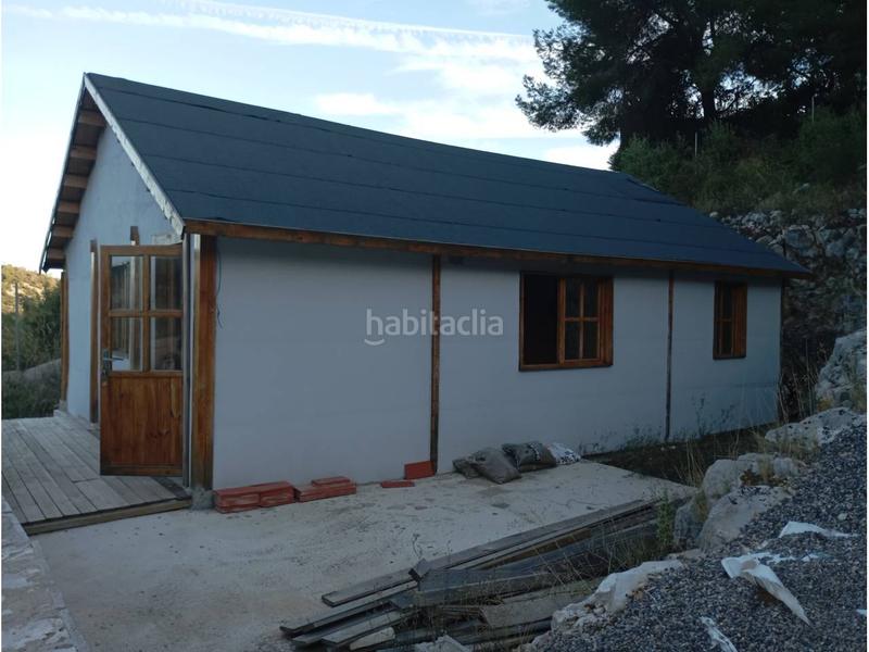 Foto d997c197-f7cc-437f-9ccc-cbff52f53e62. Casa  de madera en urbaniz. los rosales en costa Cunit - els jardins - els rosers Cunit