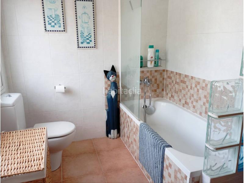 Foto b03bb853-79c6-45d2-9d7d-8860b81793dc. Casa amb calefacció aparcament piscina a Cunit residencial Cunit