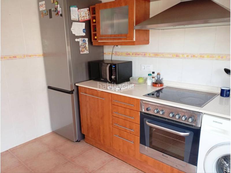Foto f73c5979-1056-4a16-b6c5-b1f93b8d5a6e. Casa amb calefacció aparcament piscina a Cunit residencial Cunit