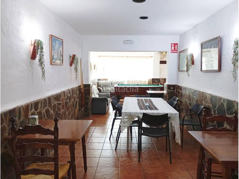 Foto 12a936d0-ca6d-483f-bda6-32a7f7d5aa66. Traspàs local comercial a Bisbal del Penedès (La)