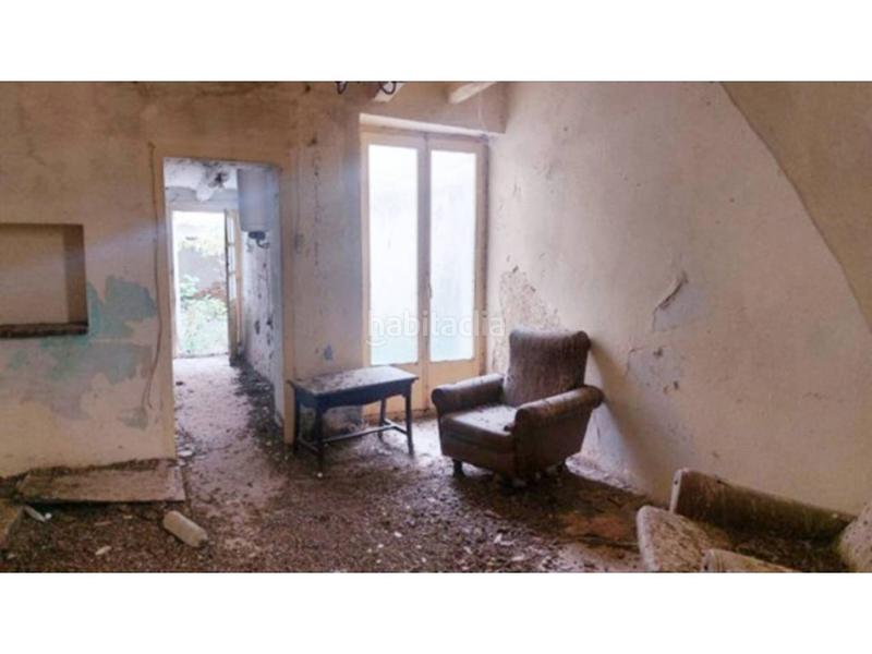 Foto e67971fd-3d8b-411e-a623-f6845527b726. Casa  para rehabilitar en el vendrell zona tancat en Vendrell (El)