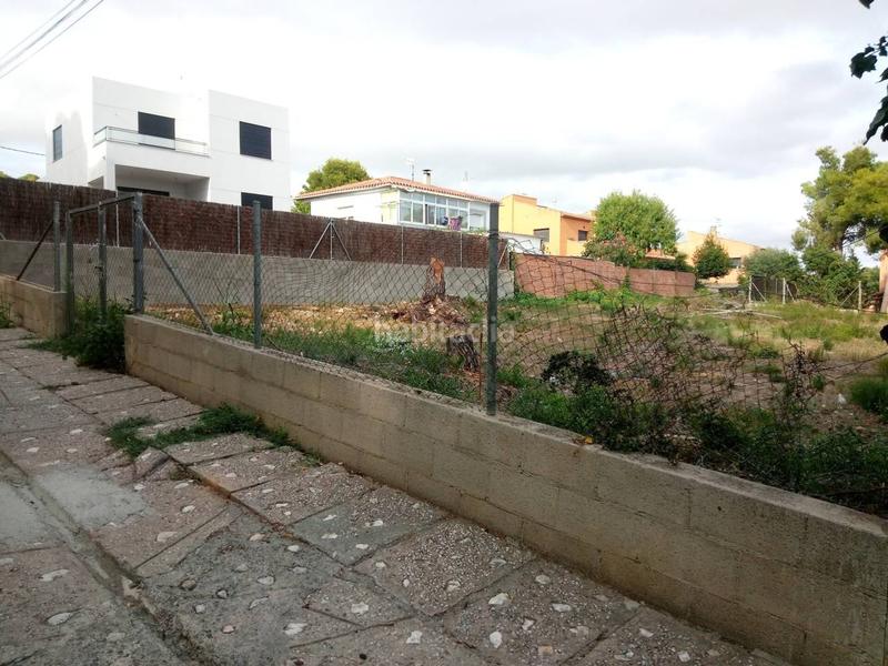 Foto 365df326-7cf0-46eb-826a-de237f55f470. Finca rústica parcela urbana edificable en zona baronía en Cunit