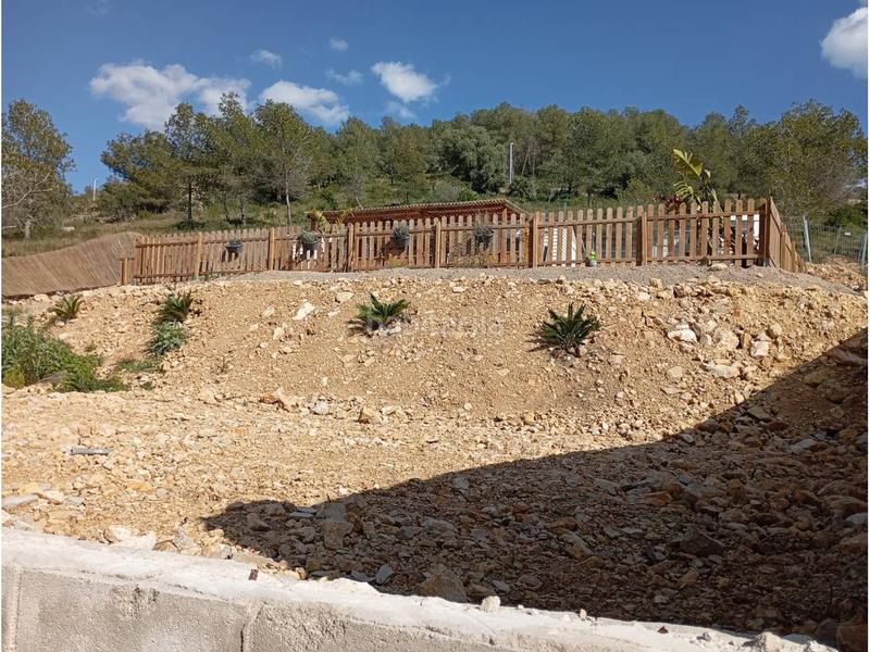Foto 2aa927c3-c7a8-4a80-9c65-0dbb5c251b50. Terrain résidentiel dans costa Cunit - els jardins - els rosers Cunit