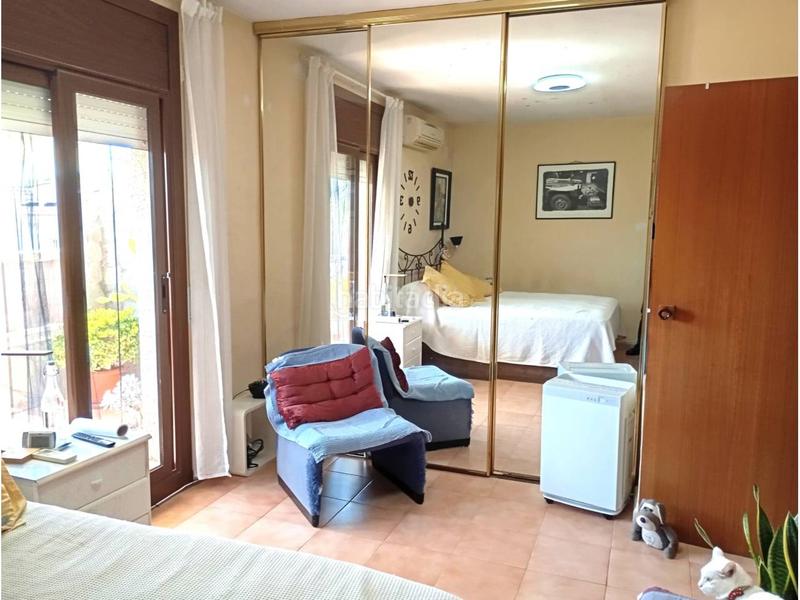 Foto 84cd676f-8925-451d-9f21-5f3c176b9df2. House with parking in Cunit residencial Cunit