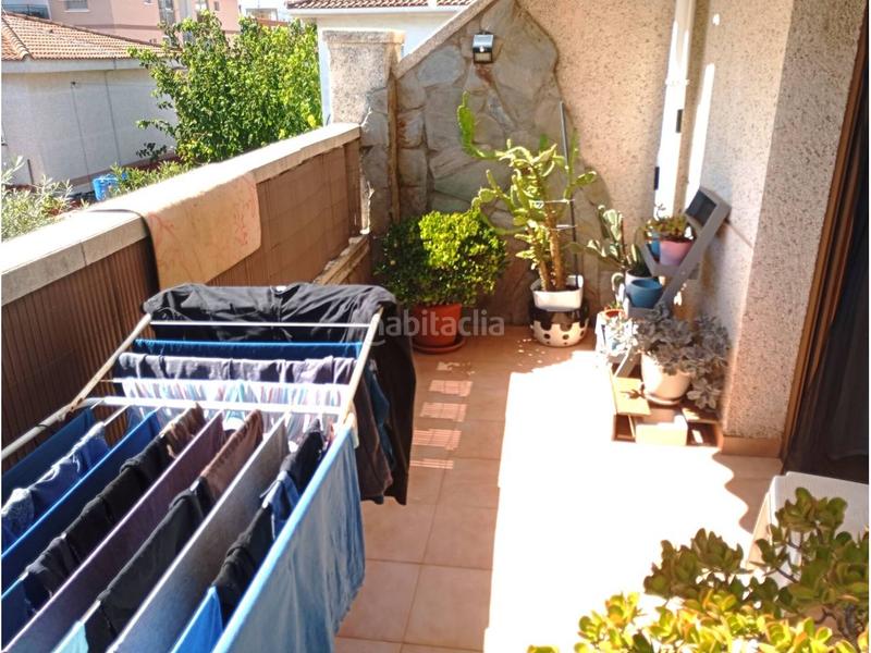 Foto a5d2a90e-f71a-4d48-823c-eeda9af7b3cc. House with parking in Cunit residencial Cunit