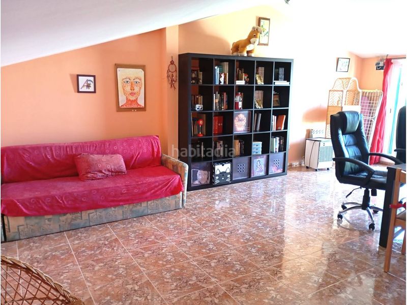 Foto b015eb9d-b9ac-41a3-97e4-e53e39eb0ab3. Casa amb calefacció aparcament a Santa Maria-l´Eixample-Sud Sumella Cubelles