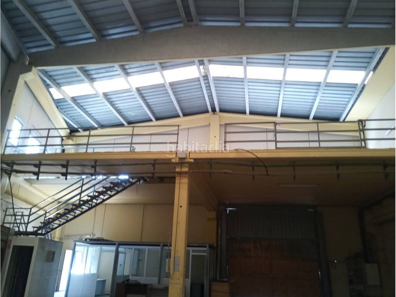 Foto b2285cc6-dc38-4e76-950f-815b7fc956d8. Nau industrial a Centre Vendrell (El)