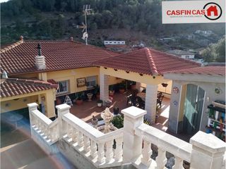 Casa a Castellet i la Gornal. Espectacular!!  chalet adaptado como 2 viviendas independientes