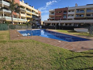 Pis a Can Toni. Planta baja de 3 habitaciones en zona nueva de cunit