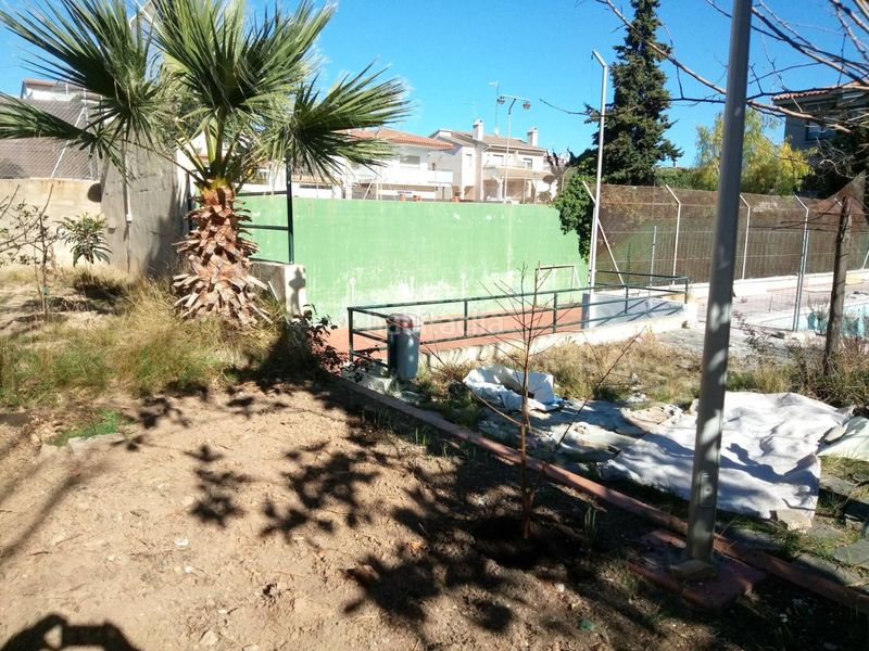 Foto c6688f5c-cc54-41ef-b5d7-07d67df7517c. Terreny residencial a Cunit residencial Cunit
