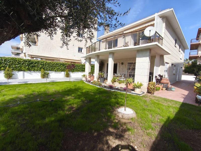Foto 1d448ae2-d7da-40b9-b973-2a8d4da53e0e. Casa amb aparcament a Can Nicolau - Les Sorres - Valparaiso Cunit