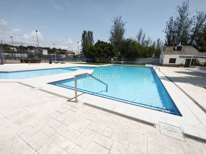 Foto ce2f2a3b-6fab-498d-967f-6423a4dbda85. Pis amb aparcament a L´Estany Calafell